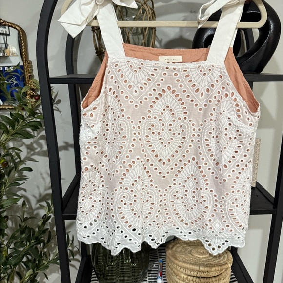 ALL ROW Elegant White Eyelet Blouse with Bow Straps size large - Picture 2 of 7